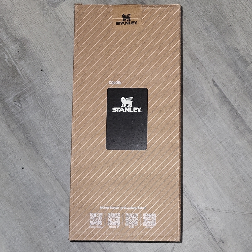 Stanley Black 40 Oz Box